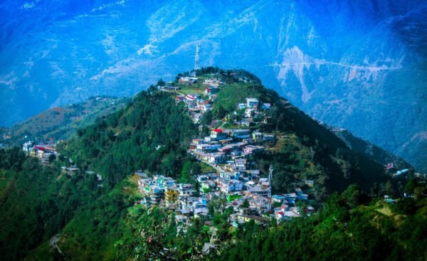 27 Places to Visit in India in May
