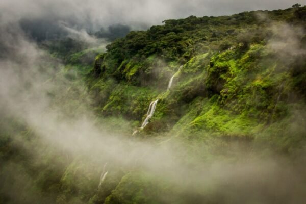 27 Best Places to Visit in India in May for a Summer Escape!