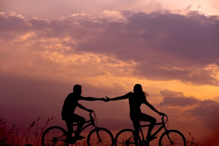 couple cycling in goa