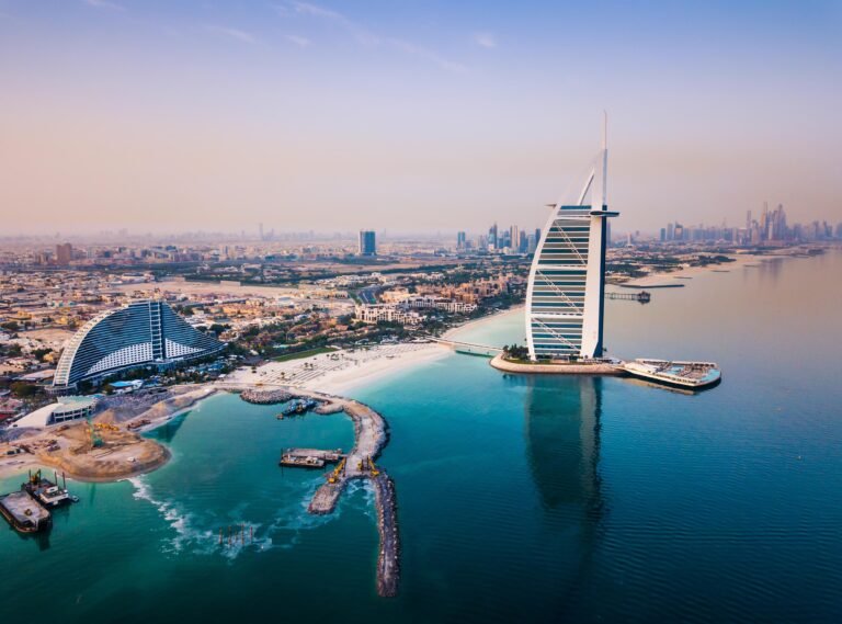 Dubai Lovers Retreat | Dive Into Arabia’s Ultimate Wonders